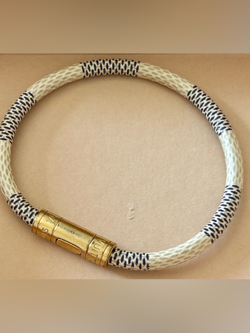 Louis Vuitton LV Damier Azul Keep It Bracelet Guaranteed Authentic - Picture 14 of 14